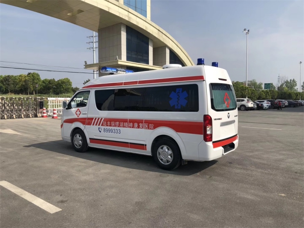 国六福田G7转运型救护车
